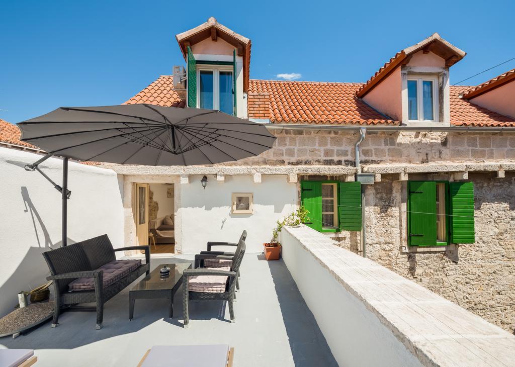 Cindro Apartment With Terrace Split Exterior photo